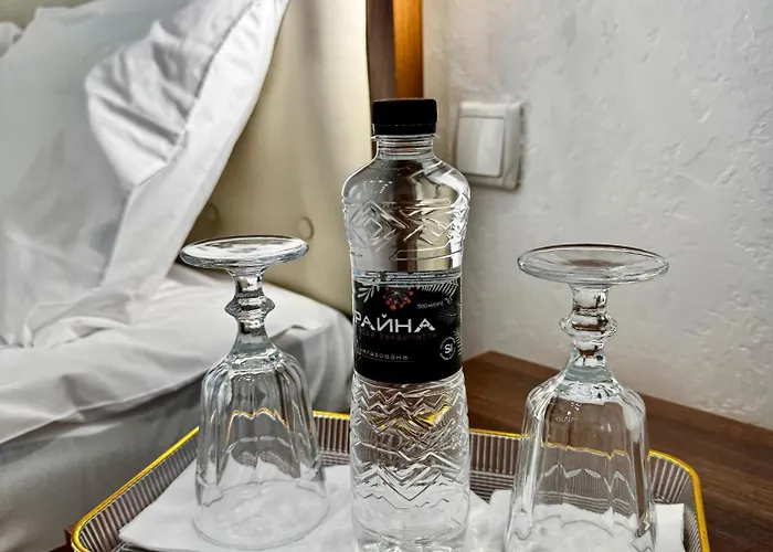 три корони 3* إلفيف