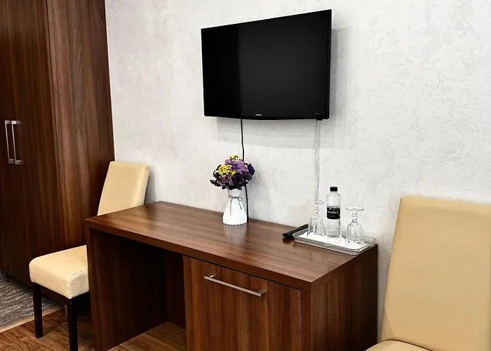 Hotel три корони